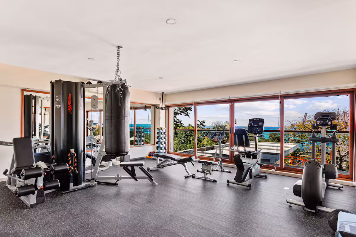 Gimnasio Equipado